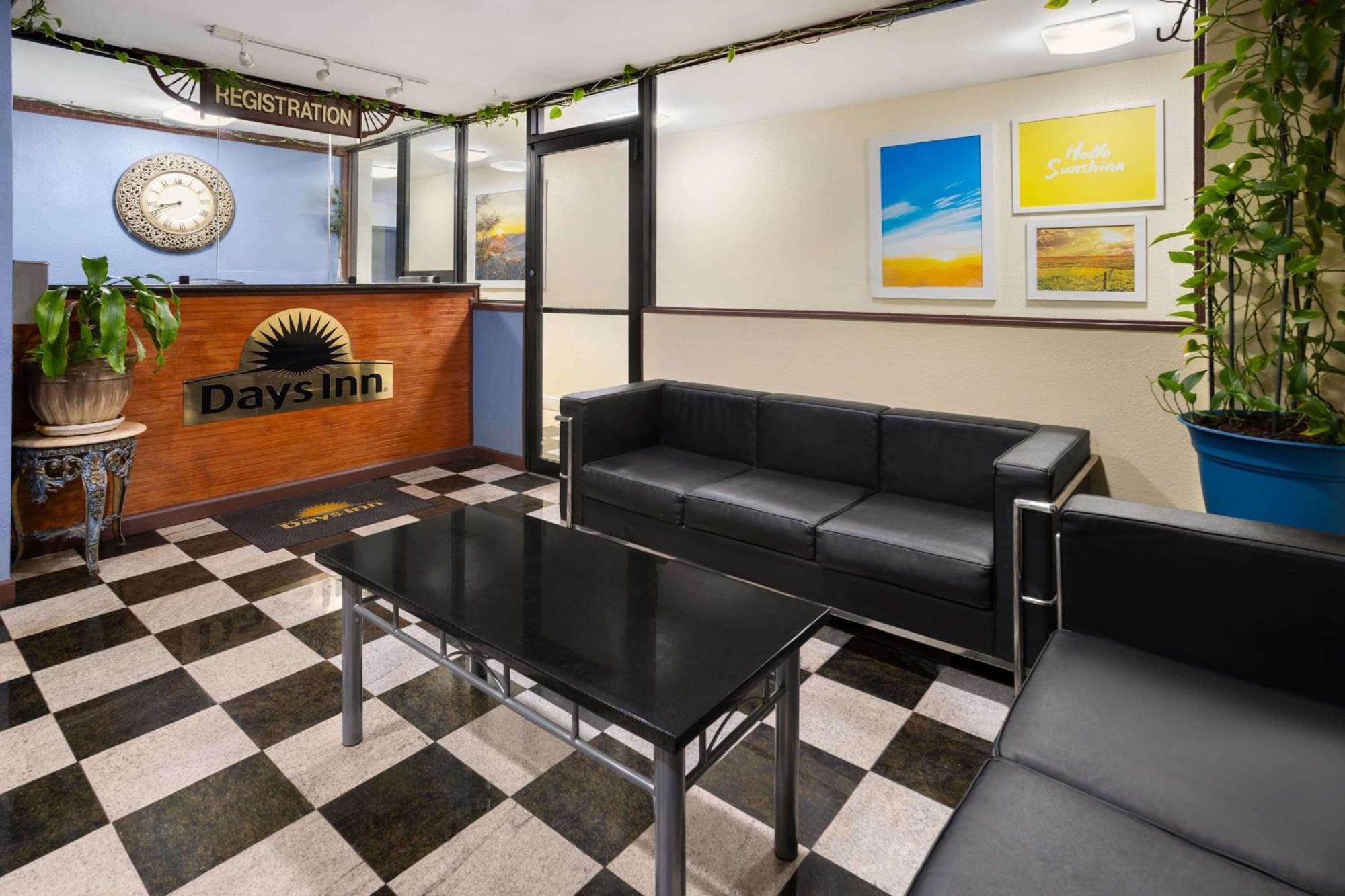 Days Inn By Wyndham Wurtsboro Bagian luar foto