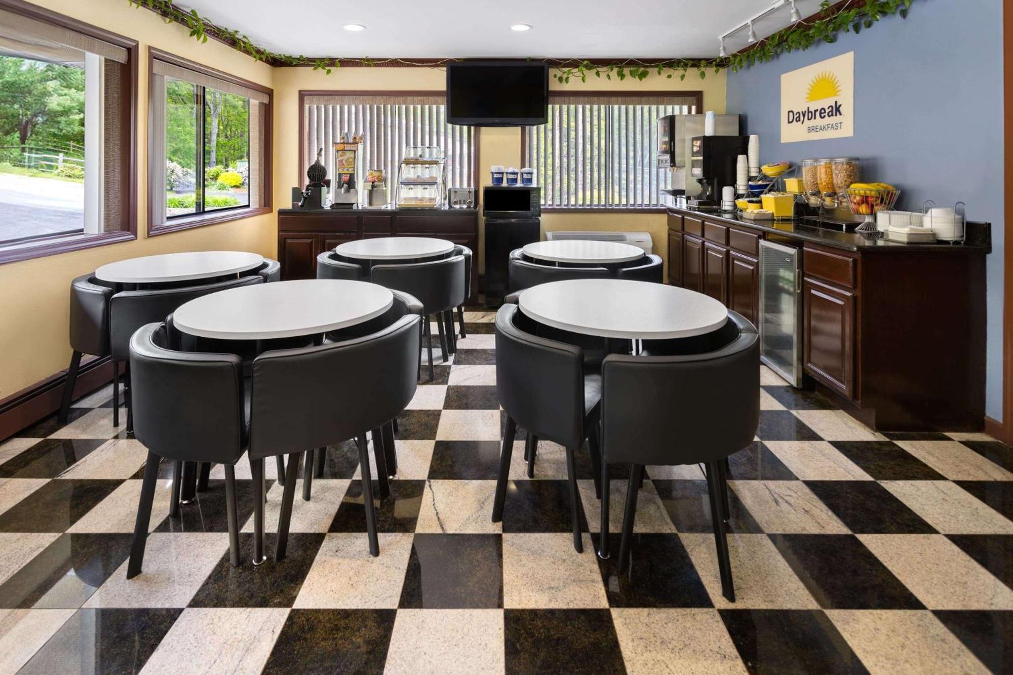 Days Inn By Wyndham Wurtsboro Bagian luar foto