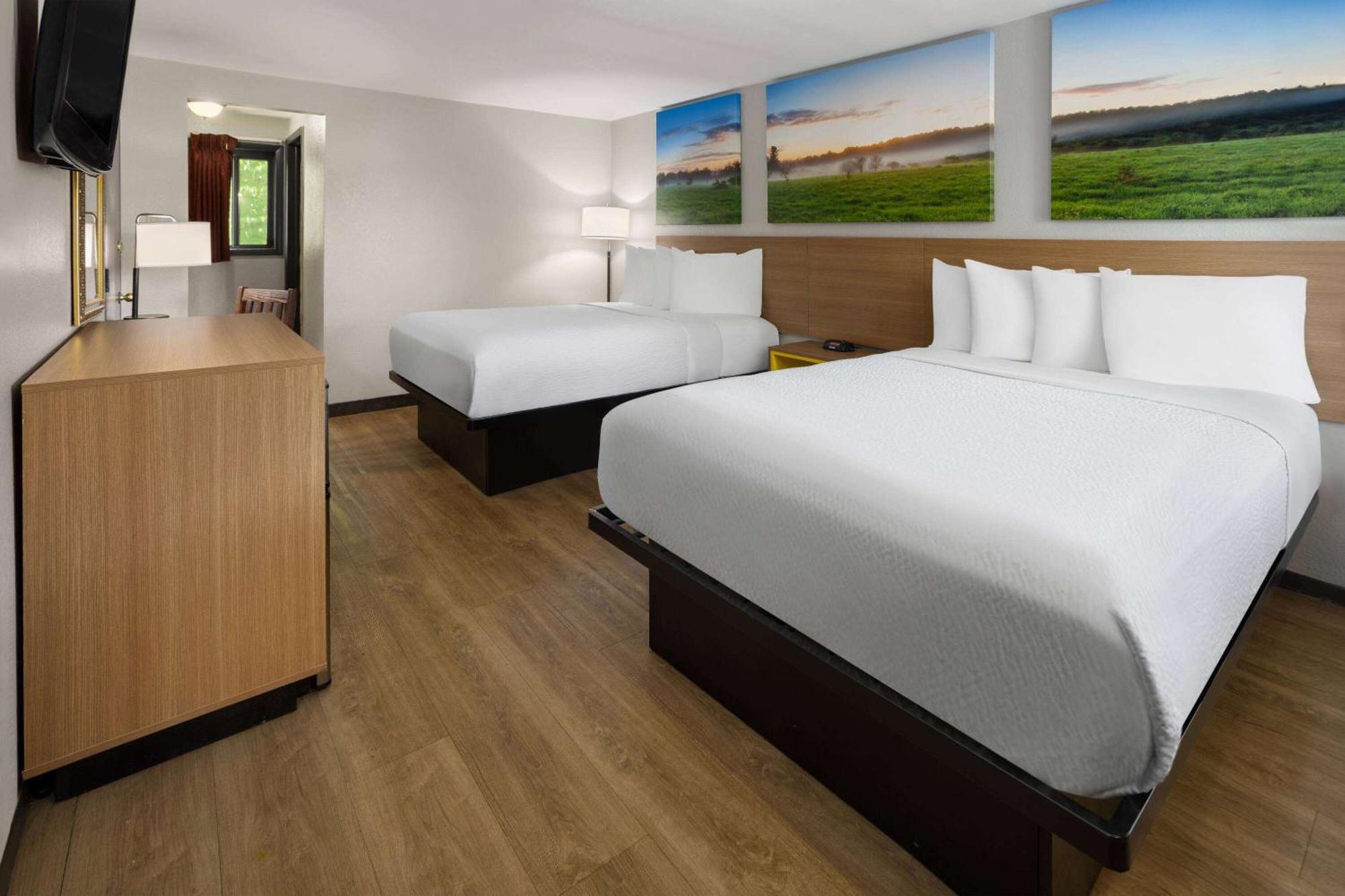 Days Inn By Wyndham Wurtsboro Bagian luar foto